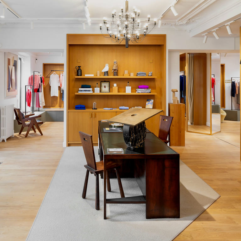 [NEW OPENING] 👉 Nouvelle boutique #AlexandraGolovanoff by @brio_retail rue du Mont Thabor #retail #design