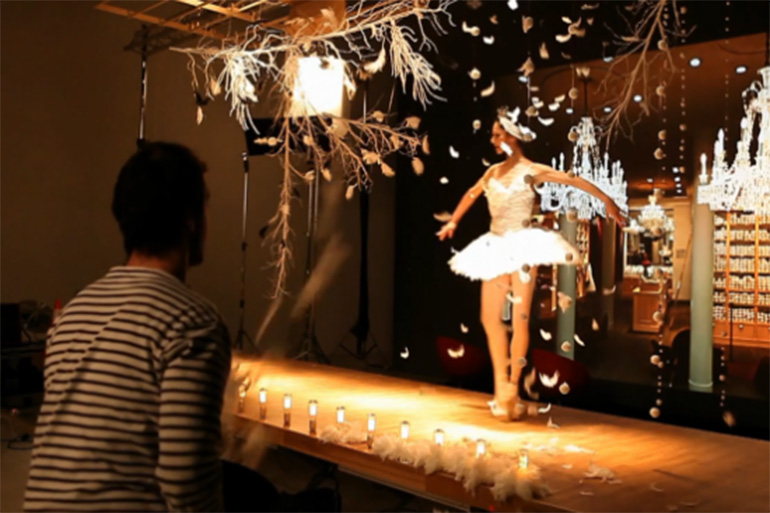 Une vitrine interactive chez Repetto